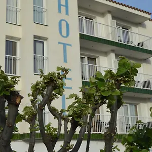 hotel-nou-estrelles.catalonia-hotels.com/